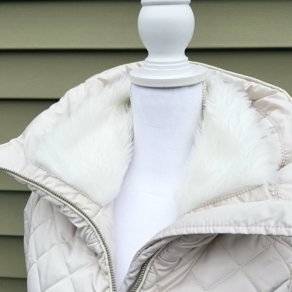 Satin Quilted Puffer Jacket - Picture 7 of 12